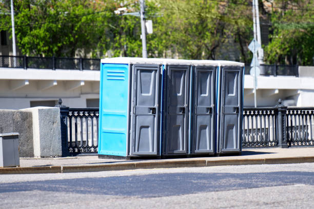 Best Portable restroom trailer rental  in Bellview, FL